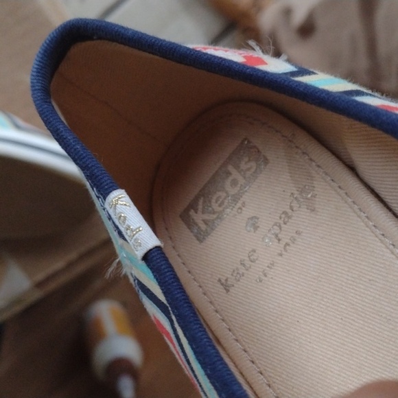 Keds Geometric Patterned Kate Spade Sneakers(Sz6) - Picture 3 of 3